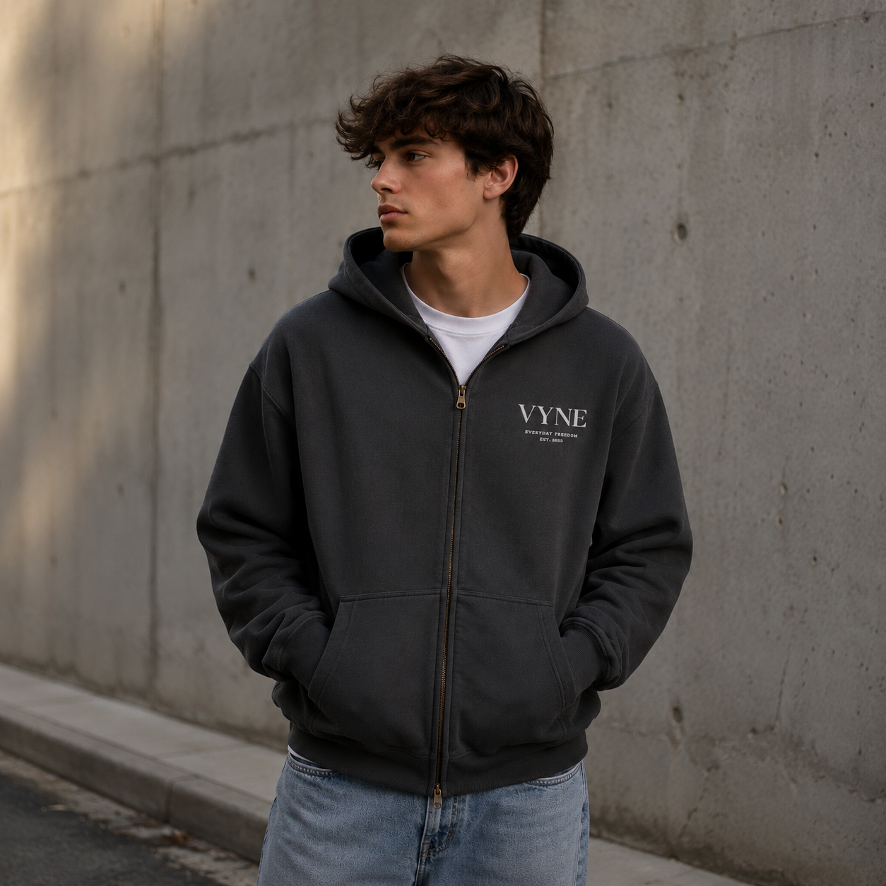 ZIP-UP HOODIES
